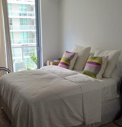 4th image of 1111 SW 1st Ave #19