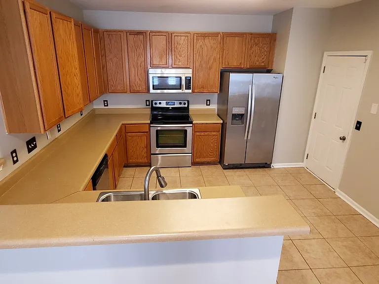 1619 Doverhill Pl — Photo 7