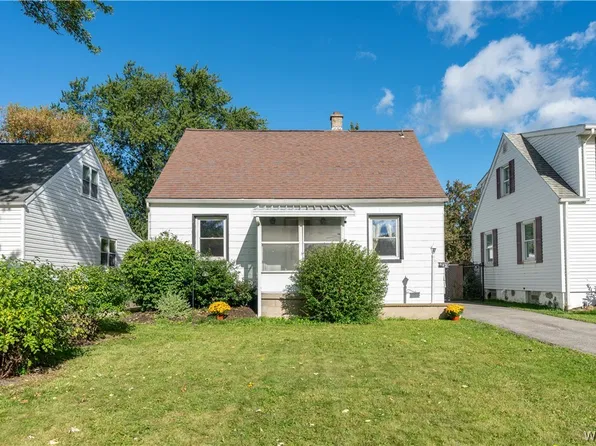 642 Emerson Dr, Amherst, NY 14226