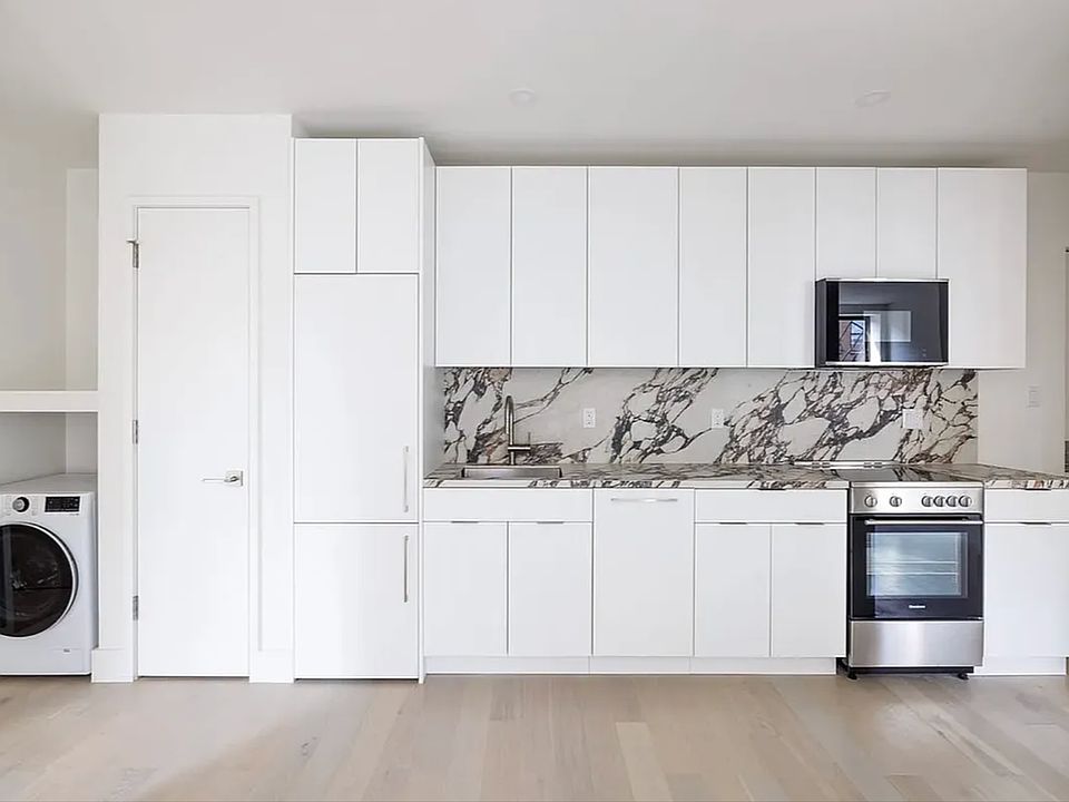 1st image of 300 W 21st St APT 24