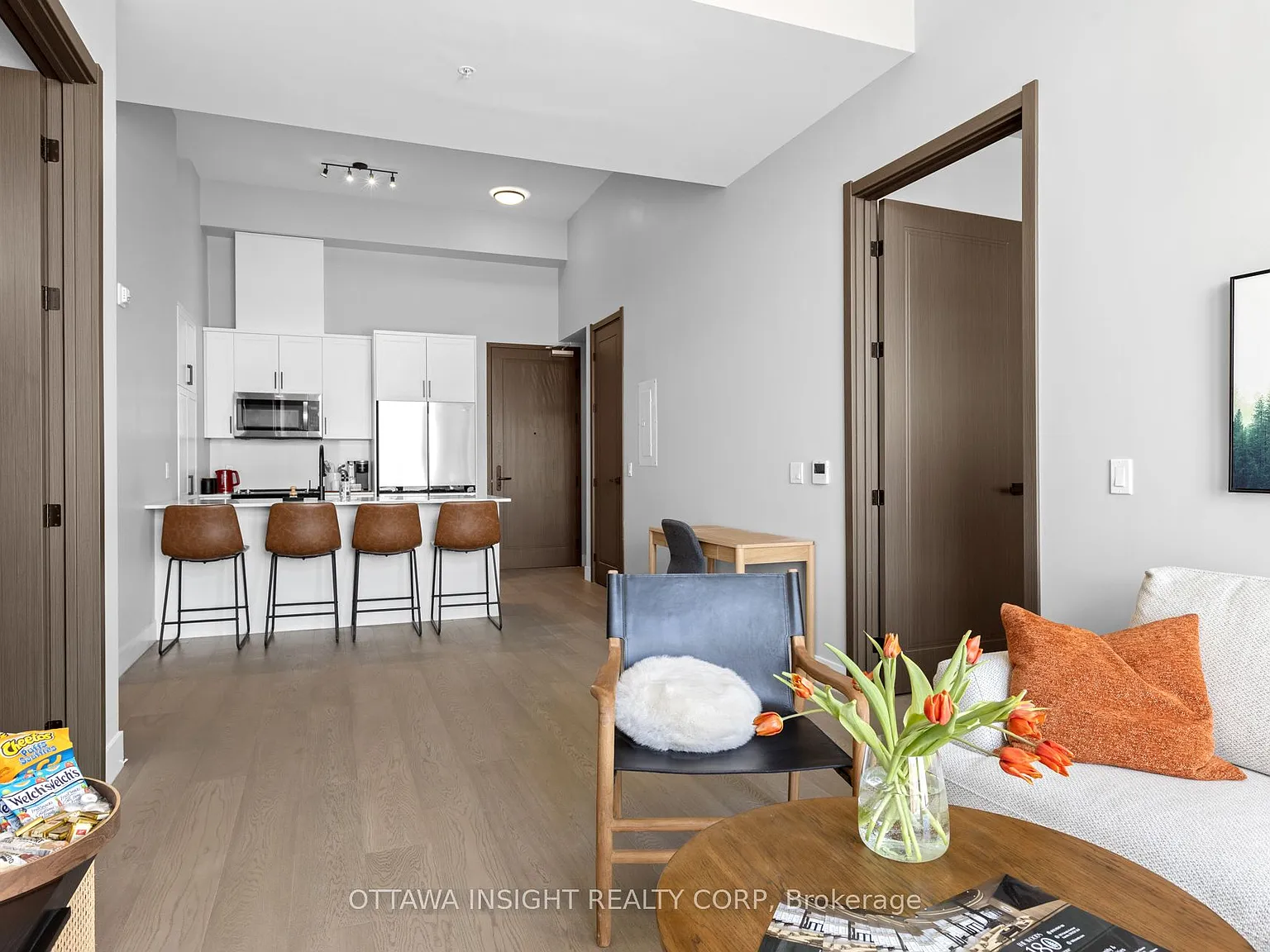 2 bed, $2,695 — Photo 4