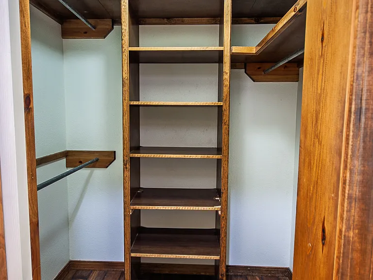 421 Chanticleer Pl — Photo 14