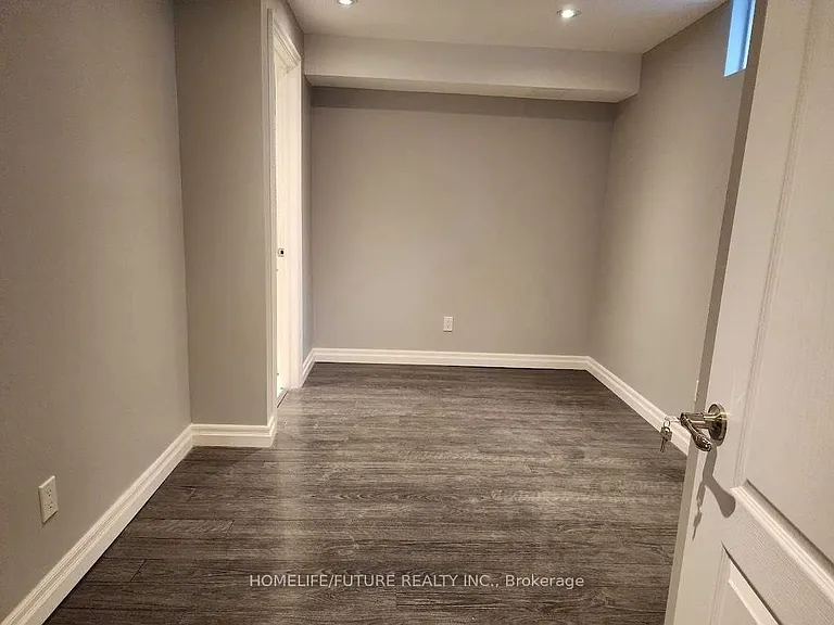 908 Rushton Rd #BASEMENT — Photo 5