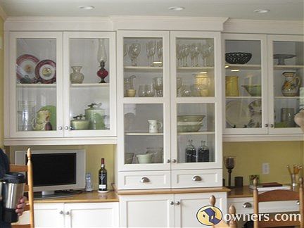 Kitchen_Dish_cabinet