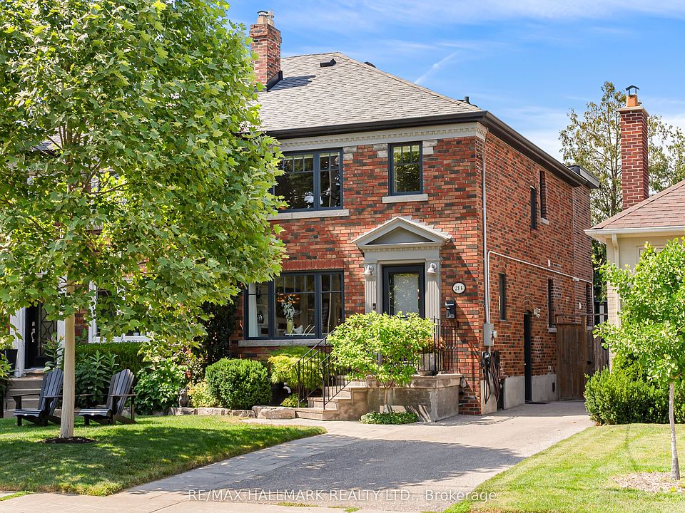 1st image of 214 Divadale Dr