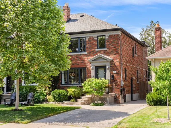 214 Divadale Dr, Toronto, ON M4G 2P7
