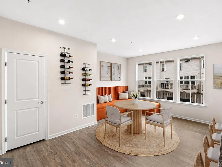10969 Bartholomew Aly — Photo 3