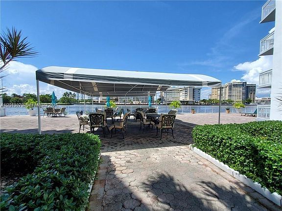3rd image of 1913 S Ocean Dr APT 212