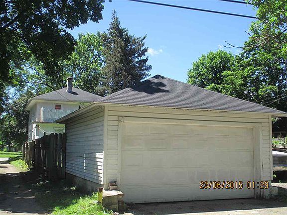 4th image of 1221 Campeau St