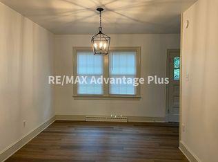 303 S Virginia St, Farmville, VA 23901