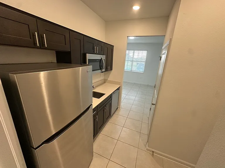 1563 Marksman Rd #B — Photo 12