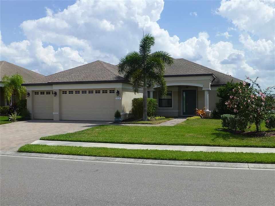 1st image of 629 Rosemary Cir