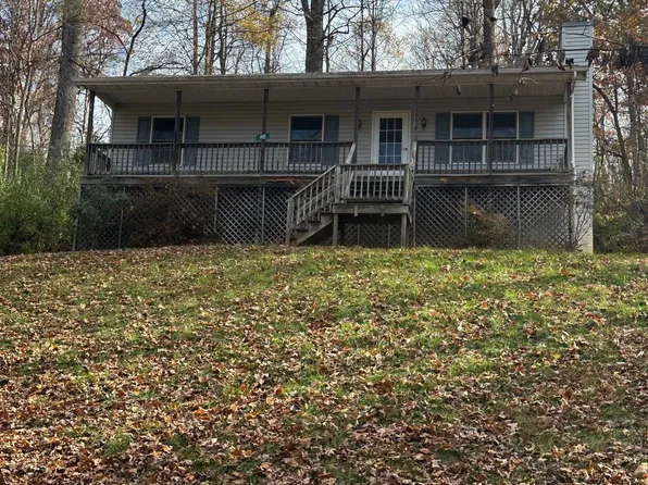 65 Oriole Way, Front Royal, VA 22630