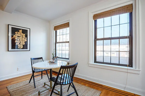 Rented by R New York | media 11