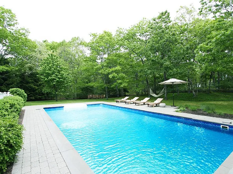 16 Wolf Way — Photo 2
