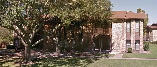 1741 W Henderson Rd Photo 1