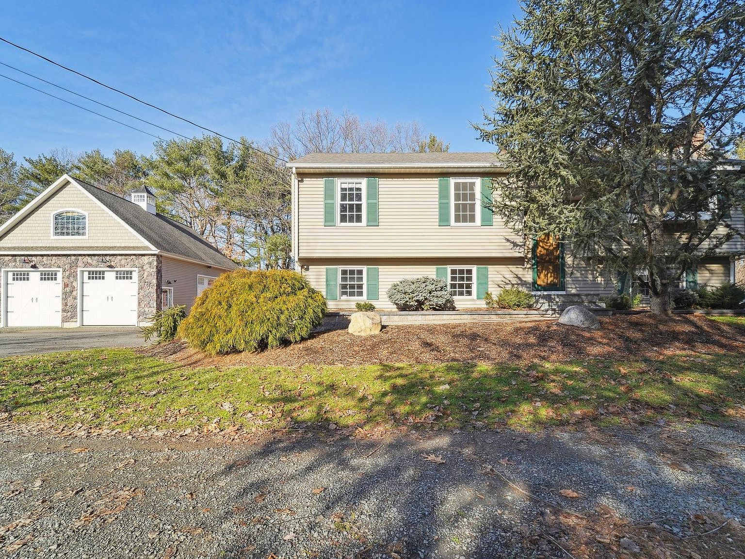 993 Yale Ave, Wallingford, CT 06492 Zillow