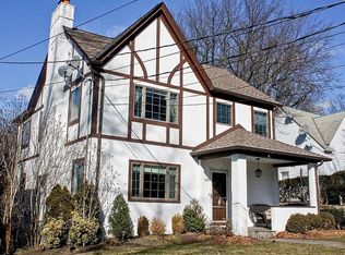 115 Townsend Ave, Pelham, NY 10803