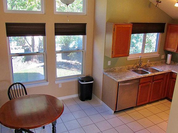 5th image of 3729 Shefield Dr