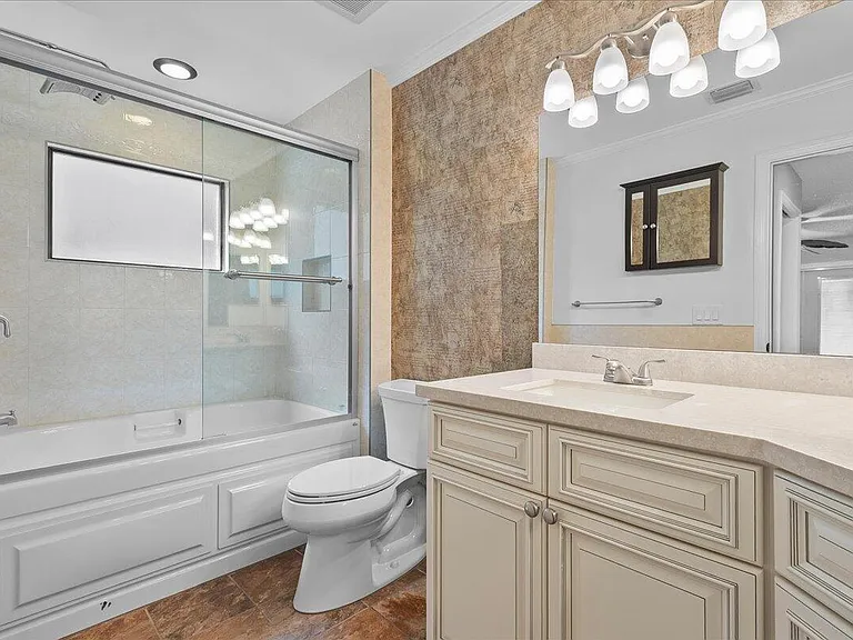 1714 Shoreside Cir — Photo 13