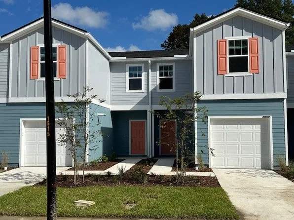 1619 Clone Ln, Jacksonville, FL 32218