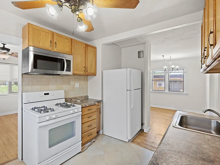 4326 N Clay St — Photo 12