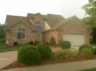 20021 Pine Cone Dr, Macomb, MI 48042