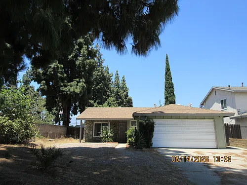 1052 W Quince St Photo 1 1052 W Quince St Photo 1