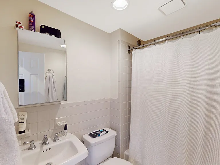 275 Marlborough St — Photo 12