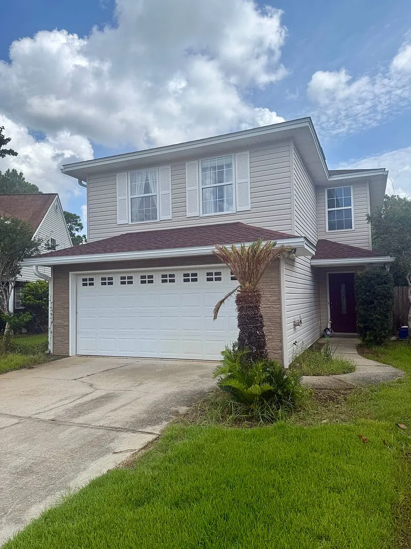 Bright & Spacious 4 Bedroom Home Near Hurlburt Field! — Photo 2