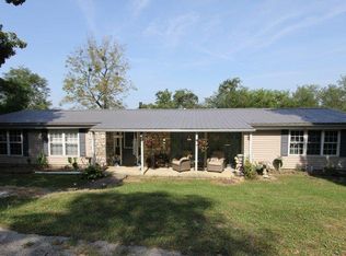 1000 Dennis Rd, Lawrenceburg, KY 40342