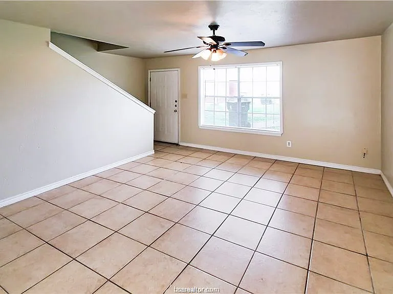 1908 Barak Ln #15 — Photo 3
