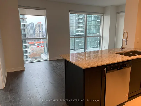 4055 Parkside Village Dr, Mississauga, ON