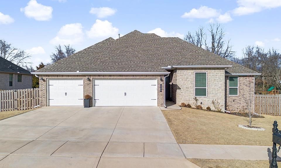 1st image of 908 Adair Rd