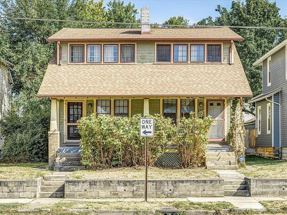 1st image of 214 E Moler St