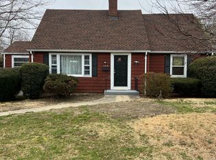 530 2nd Hill Ln, Stratford, CT 06614