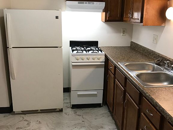 4th image of 71 Woonasquatucket Ave #5