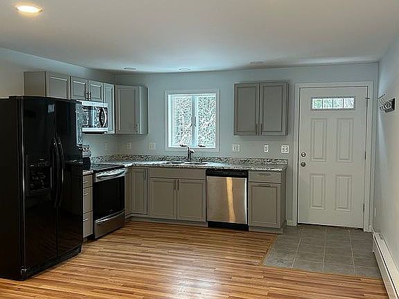 2nd image of 1246 Methodist Rd