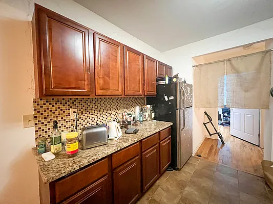 Rented by EXR | media 10