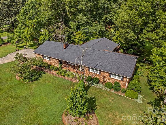 4th image of 270 Lewis Ferry Rd