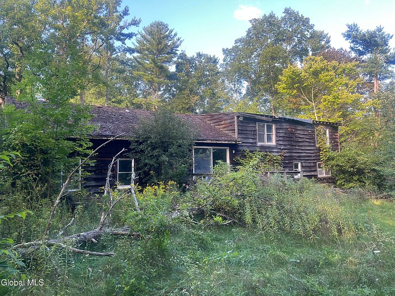 3rd image of 363 Closson Road