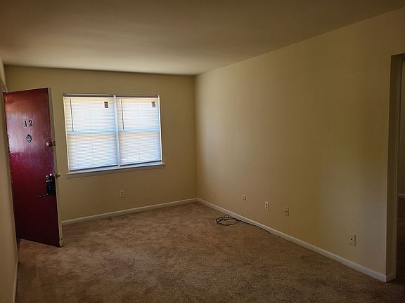 3rd image of 1432 Baychester Ave APT A2
