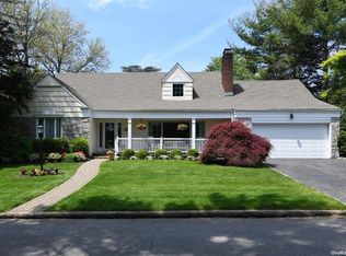 267 Channon Rd, Hewlett Harbor, NY 11557