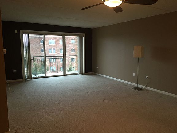 4th image of 430 Western Ave #406