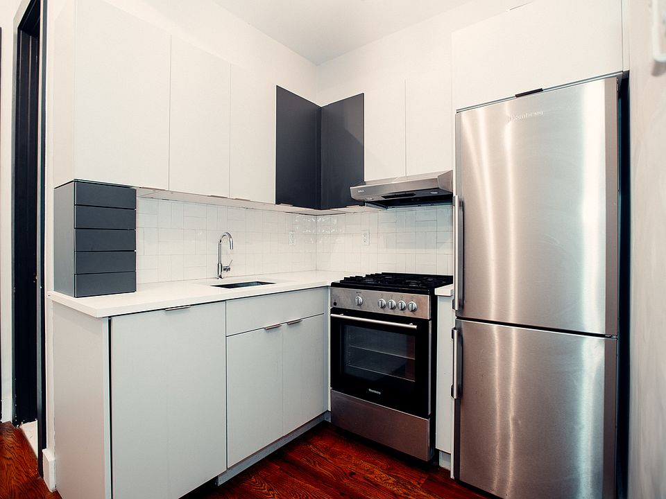 1st image of 1148 Pacific St APT 3L