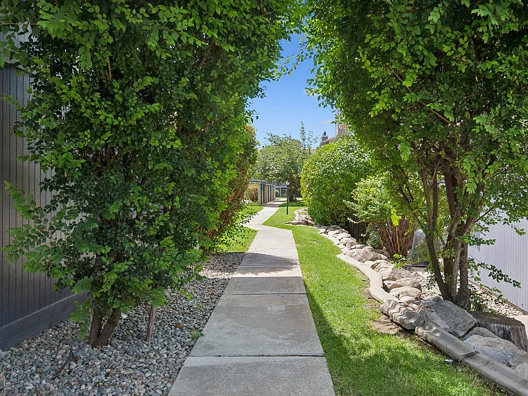 Peaks at Meadow Ridge — Photo 9