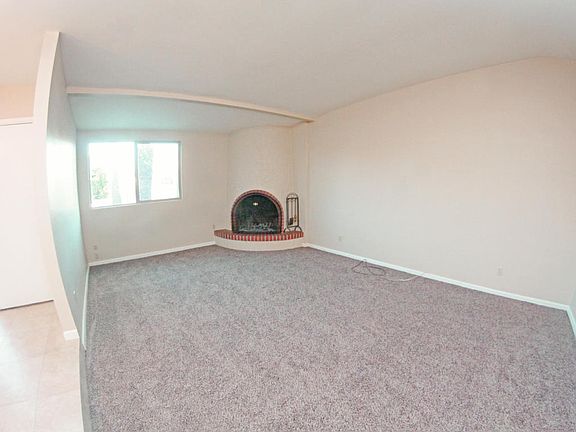 4th image of 7749 N John Hancock Ave