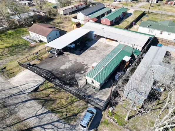 406 & 406 Pecan Ave #A, Crosby, TX 77532