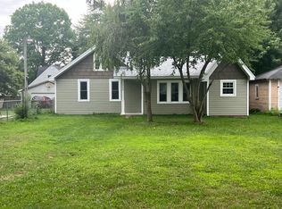 1348 Hickory St, Niles, MI 49120