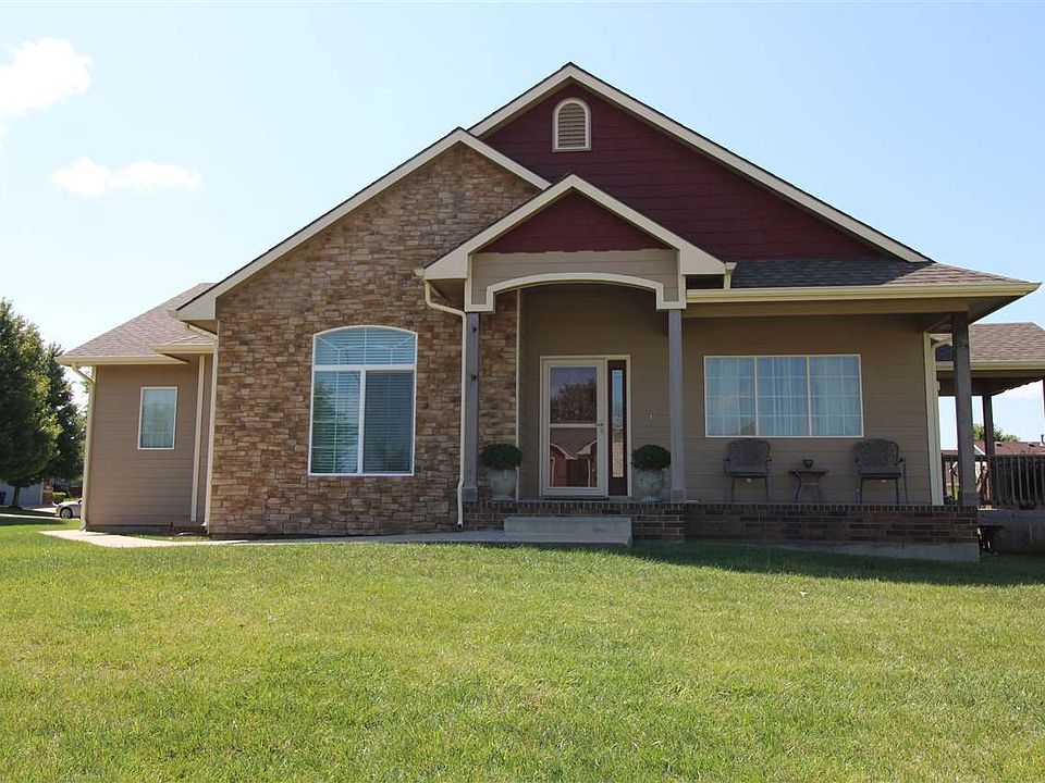 1st image of 135 Genna Ct